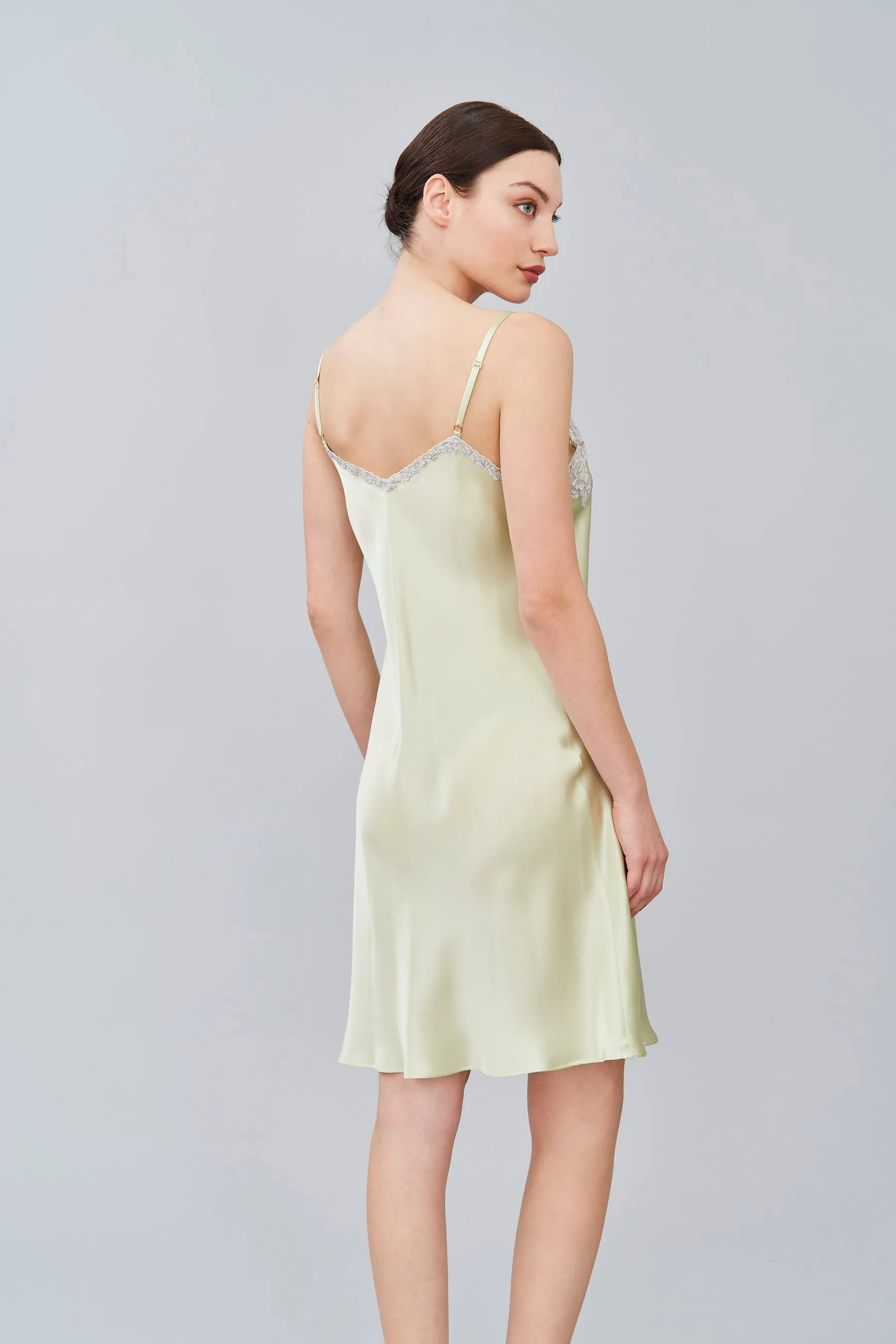 B2B - 2/5644 - Silk Satin Short Nightgown