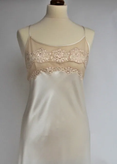 Delicata Long Nightgown (In stock, 3-day dispatch)