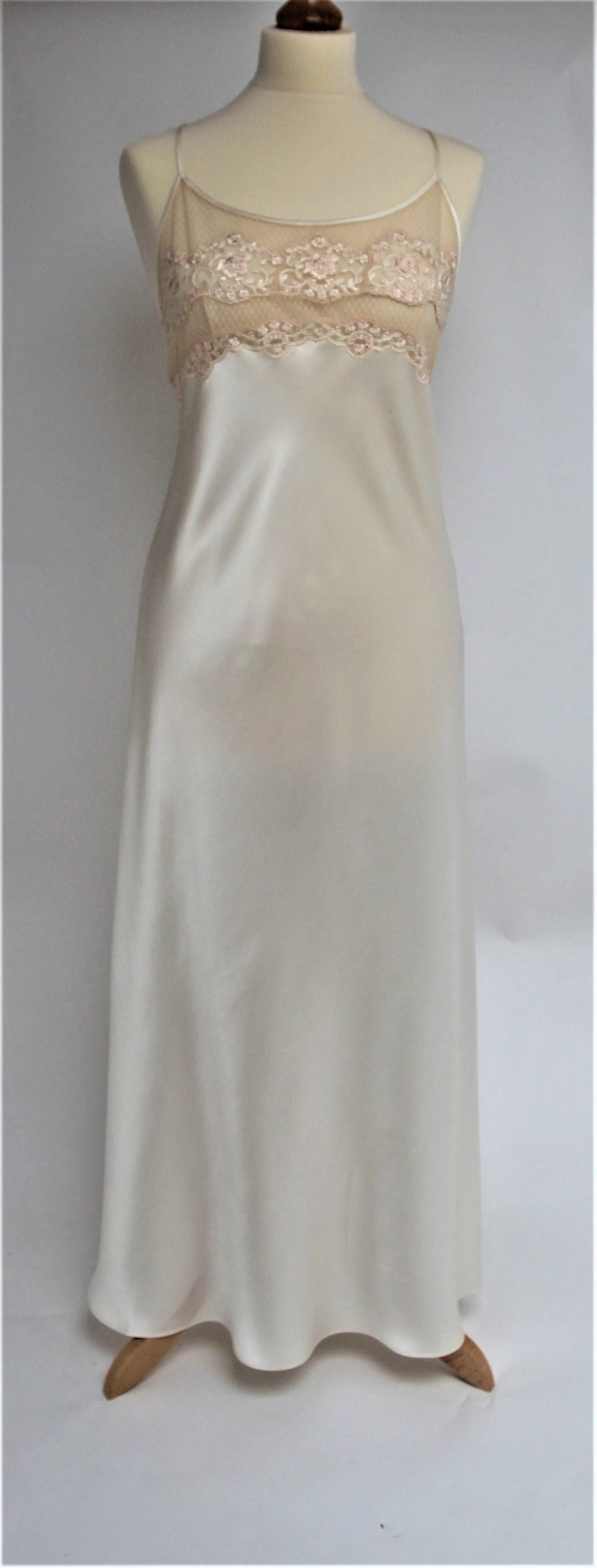 Delicata Long Nightgown (In stock, 3-day dispatch)
