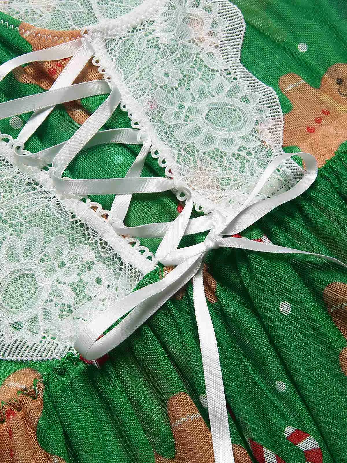 Green 1970s Christmas Lace-Up Nightgown
