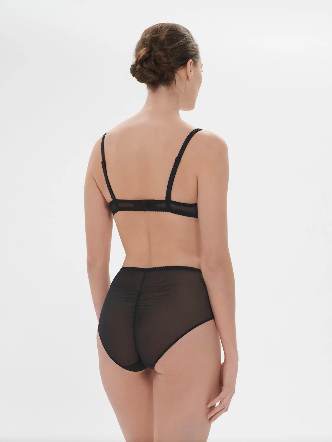 Intrigue Full Coverage Plunge - Black