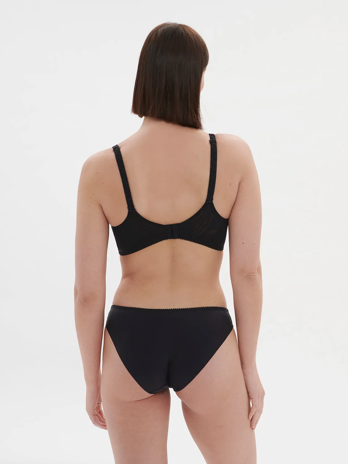 Intrigue Full Coverage Plunge - Black