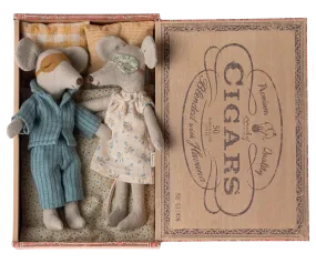 Mum and Dad Mice in Cigar Box