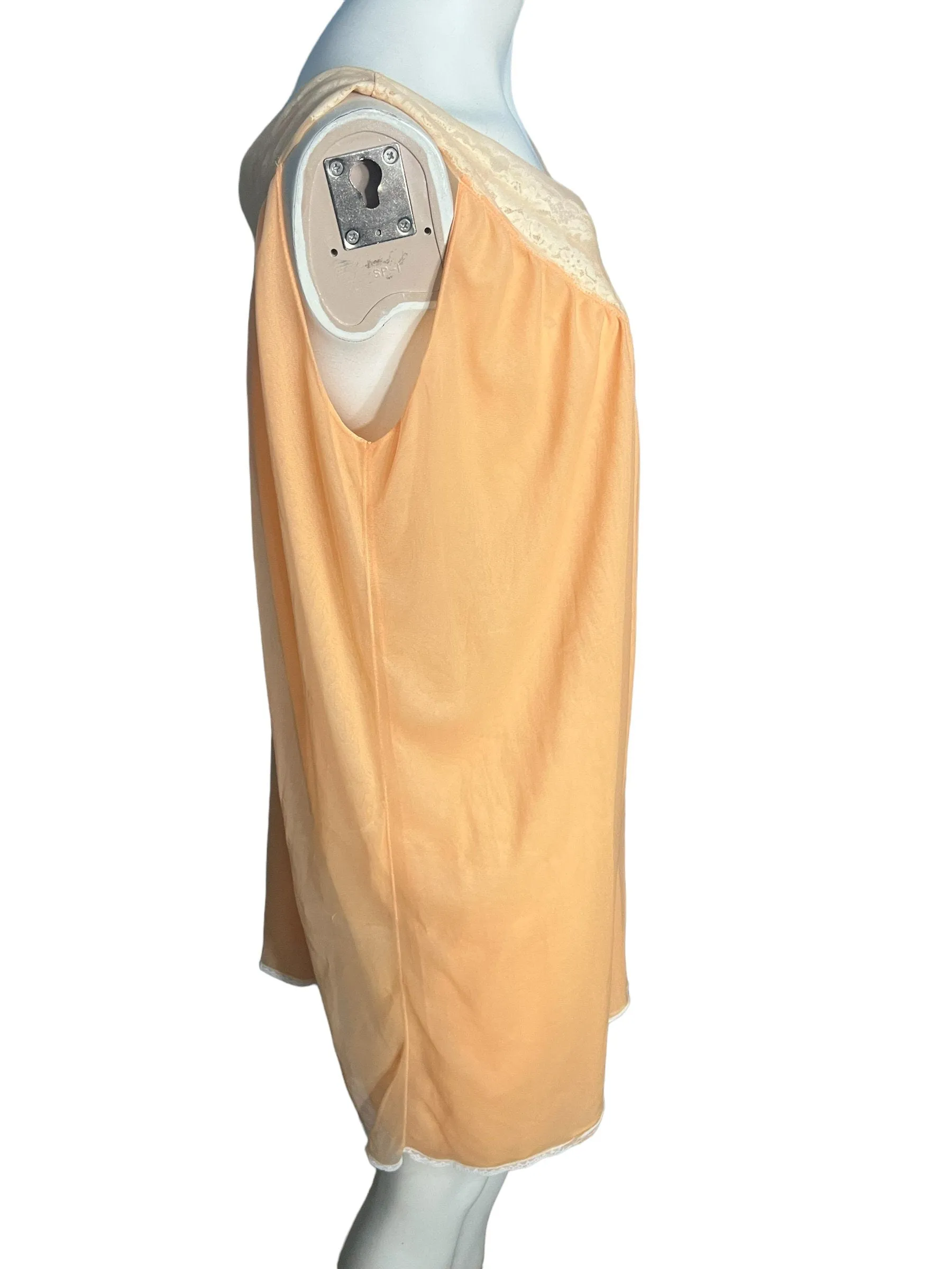 Vintage peach short nightgown M L