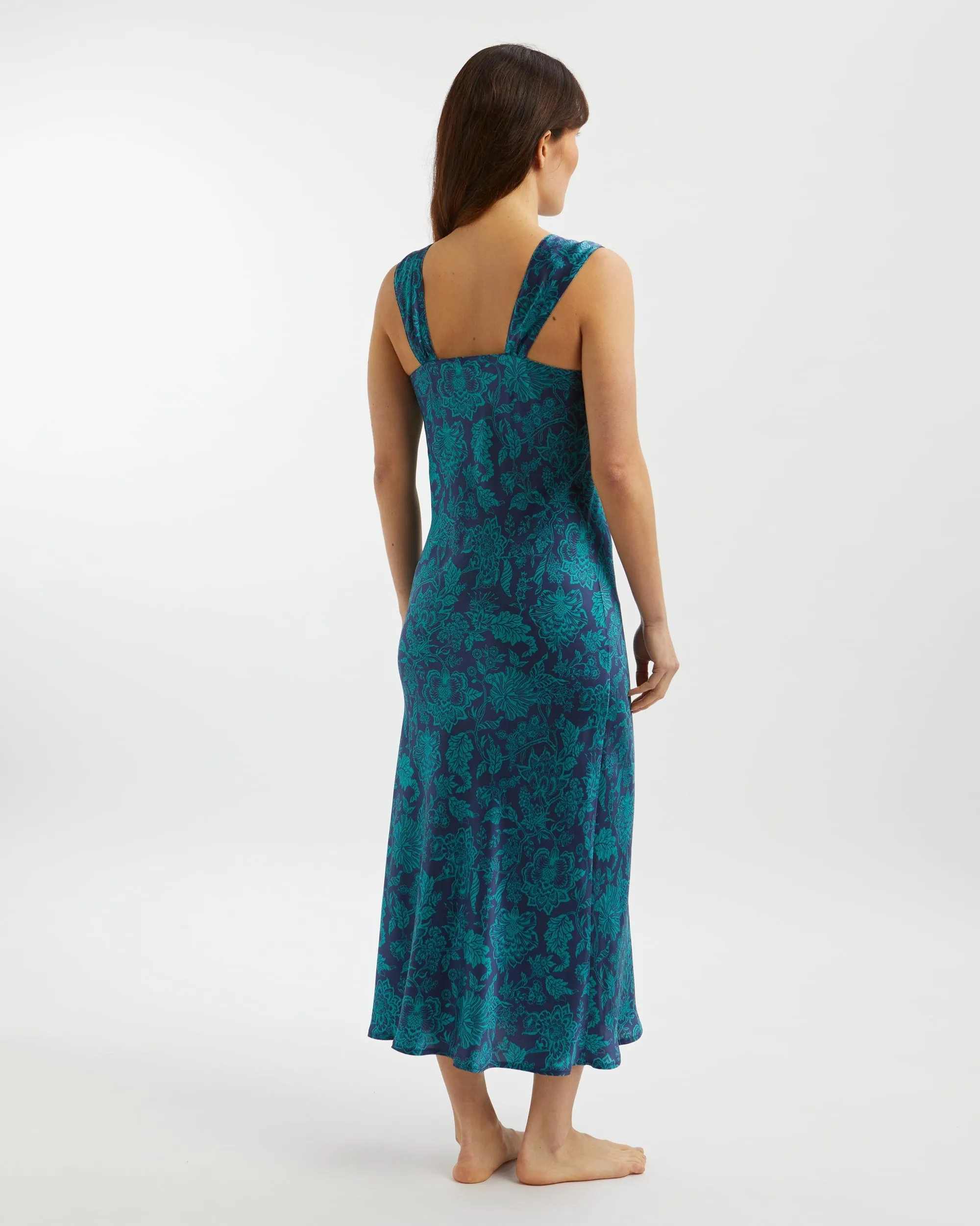 Women's Vintage Style Silk Nightgown - Christelle